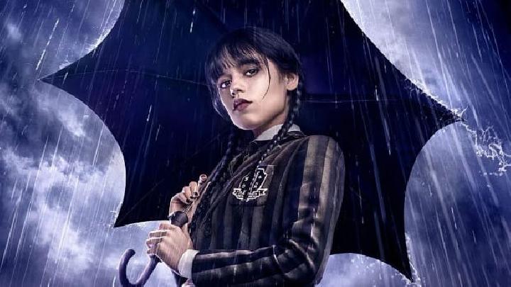 Jenna Ortega Akui Tidak Profesional saat Syuting Serial Wednesday