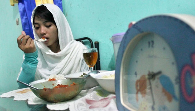 Terapkan Pola Makan Sehat ketika Makan Sahur dan Berbuka Puasa